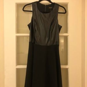 Laundry by Shelli Segal Black Dress (Women's / 6)